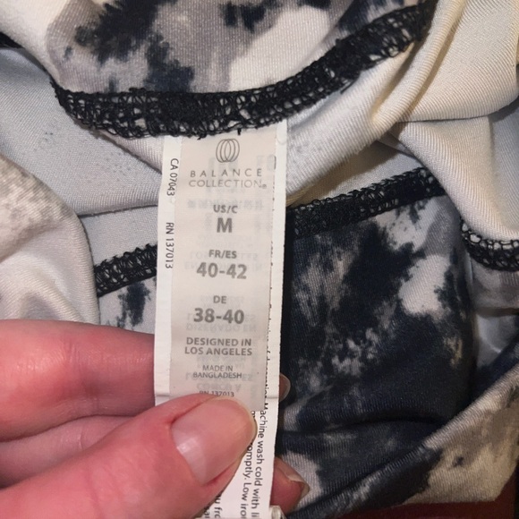 Black, white and grey camouflage full length leggings - Picture 3 of 3